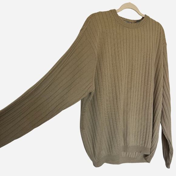 Lord & Taylor Merino Wool Sweater Made in Italy - Picture 3 of 6